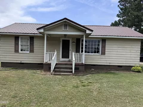 803 Antioch Church Rd, Dunn, NC 28334