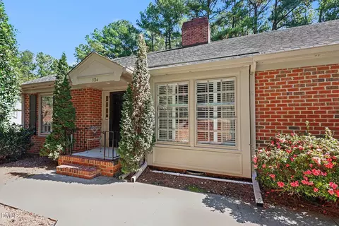 934 Blenheim Dr, Raleigh, NC 27612