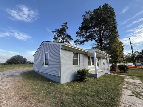 3328 Barwell Rd, Raleigh, NC 27610