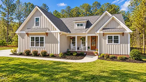 245 Whistlers Cv, Louisburg, NC 27549