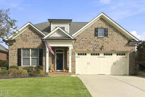 5725 Mizuno Dr, Fuquay Varina, NC 27526