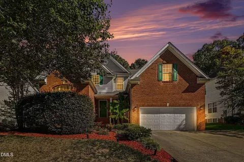507 Lonebrook Dr, Chapel Hill, NC 27516