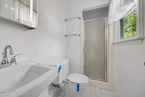 Bath - 919 Devon Ave, Cary, NC 27511 photo 3 of 3