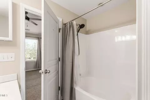 Bath - 3565 Sugar Tree Pl, Durham, NC 27713 photo 3 of 3
