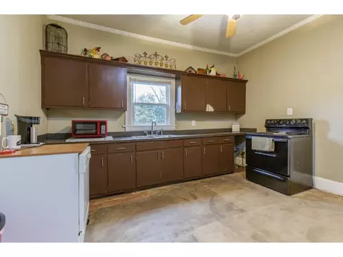 712 Everett St, Burlington, NC 27215 photo 17
