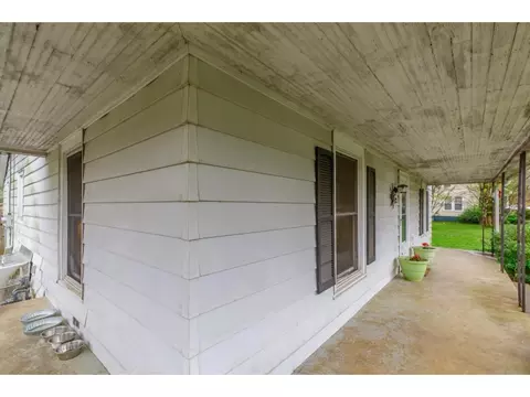 712 Everett St, Burlington, NC 27215 photo 4