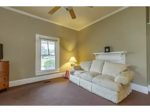 712 Everett St, Burlington, NC 27215 photo 8