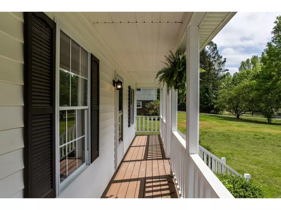  203 Mace Rd, Mebane, NC 27302 photo 2