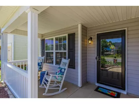109 Kutter Dr, Elon, NC 27244 photo 2