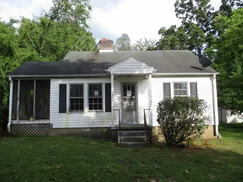 631 Elm St, Graham, NC 27253 photo 1