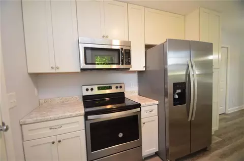 1103 Apple St, Burlington, NC 27217 photo 6