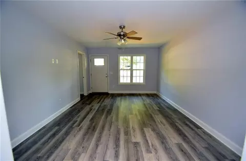 1103 Apple St, Burlington, NC 27217 photo 3