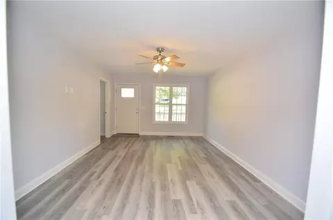 1103 Apple St, Burlington, NC 27217 photo 4