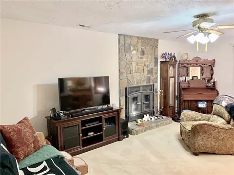 47 Celtic Dr, Durham, NC 27703 photo 2