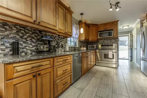 1012 Cantering Rd, High Point, NC 27262 photo 6