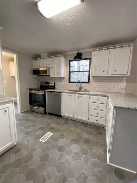 6743 Ridgewood Ct, Trinity, NC 27370 photo 5
