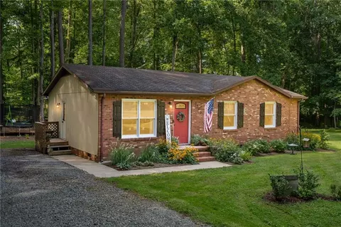 5402 Newland Dr, Julian, NC 27283