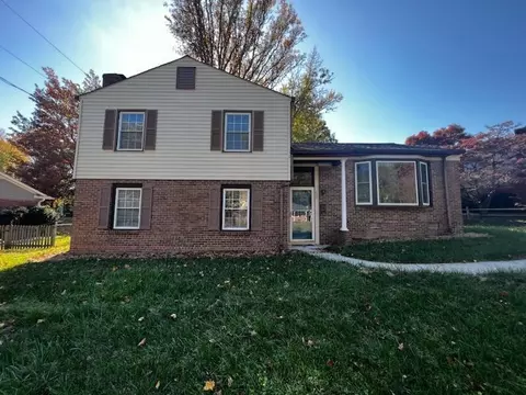 3009 Shady Lawn Dr, Greensboro, NC 27408