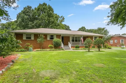 820 S Williamson Ave, Elon, NC 27244