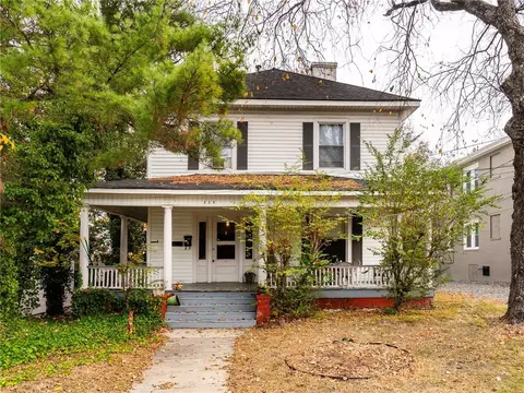 220 N Cedar St, Greensboro, NC 27401