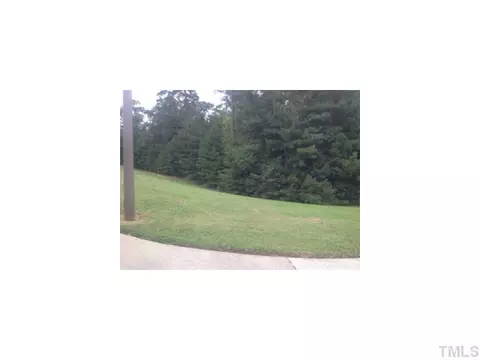 2 Springhouse Pl, Durham, NC 27705 photo 9
