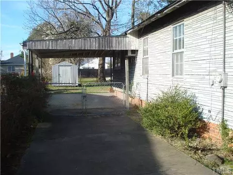 402 W D St, Erwin, NC 28339 photo 9