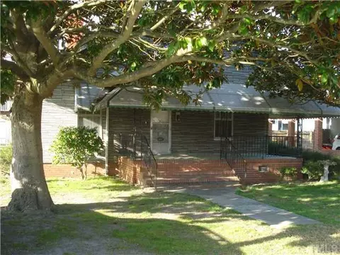 402 W D St, Erwin, NC 28339 photo 1