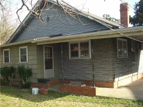 402 W D St, Erwin, NC 28339 photo 7