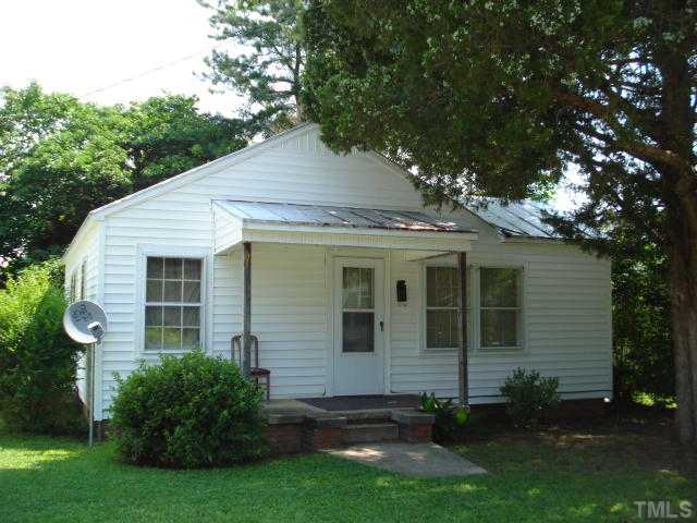 309 E Cleveland St, Dunn, NC 28334 photo 1