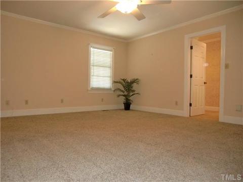 910 Merry St, Dunn, NC 28334 photo 21