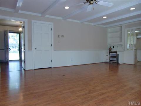 910 Merry St, Dunn, NC 28334 photo 15