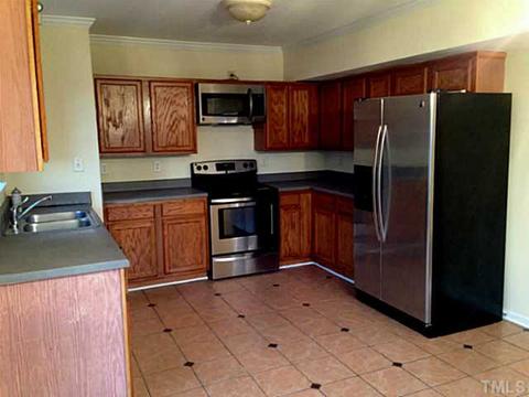 5 Callahan Cir, Durham, NC 27703 photo 6