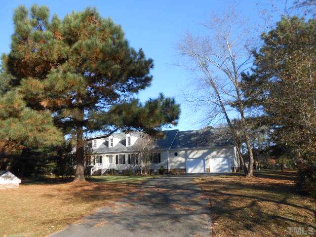 101 Lakeside Dr, Selma, NC 27576 photo 1