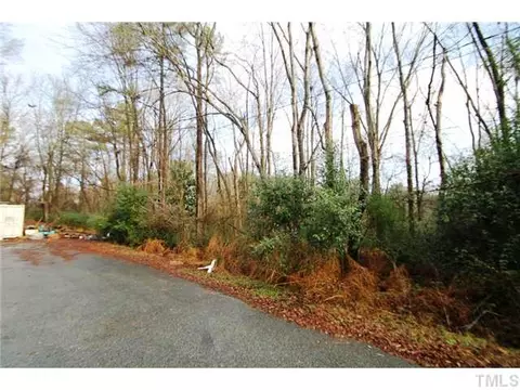 1002 Cortez Dr, Durham, NC 27703 photo 3
