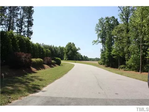 77 Denvale Dr, Selma, NC 27576 photo 1