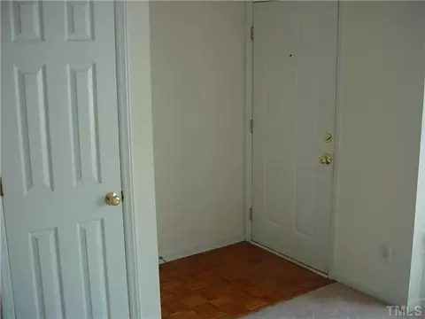 424 E Rose St, Smithfield, NC 27577 photo 2