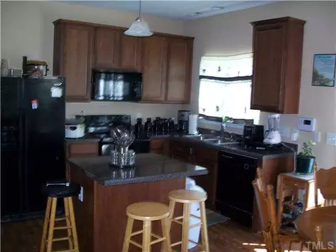 3208 Forrestal Dr, Durham, NC 27703 photo 9