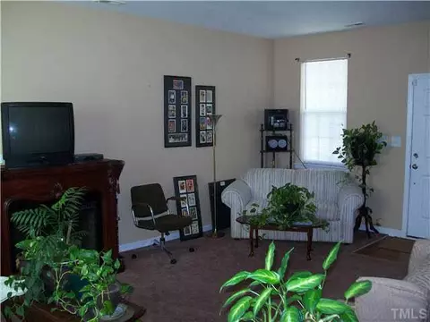 3208 Forrestal Dr, Durham, NC 27703 photo 8
