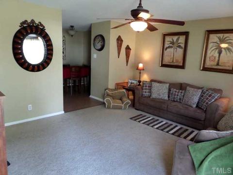 410 Dixie Dr, Selma, NC 27576 photo 2