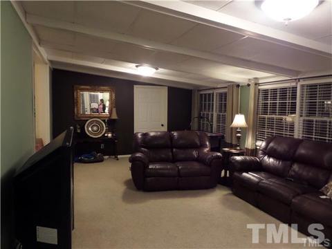 410 Dixie Dr, Selma, NC 27576 photo 10