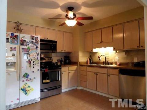 410 Dixie Dr, Selma, NC 27576 photo 7