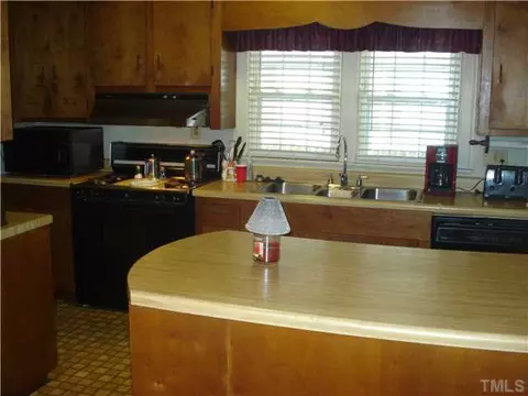 400 S 17th St, Erwin, NC 28339 photo 5