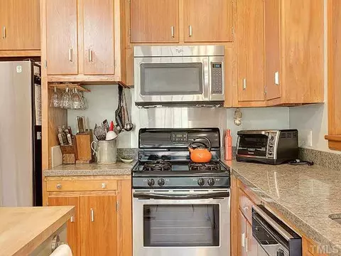 27 Beverly Dr, Durham, NC 27707 photo 17