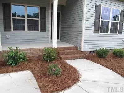 20 Ascott Cir, Smithfield, NC 27577 photo 2