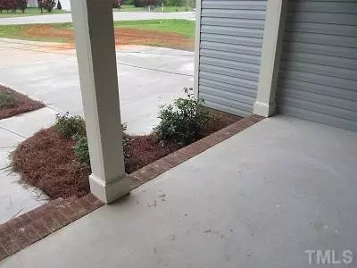 20 Ascott Cir, Smithfield, NC 27577 photo 3