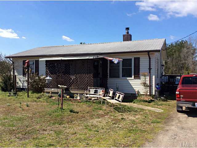 910 Abbott Rd, Henderson, NC 27537 photo 1