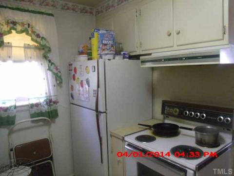 1147 Raynor St, Durham, NC 27703 photo 3