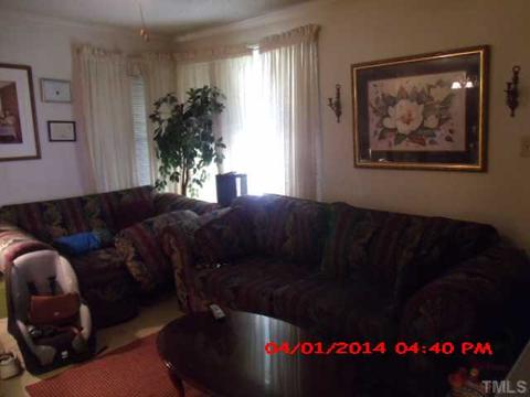 1147 Raynor St, Durham, NC 27703 photo 5