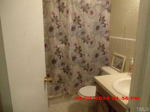 1147 Raynor St, Durham, NC 27703 photo 8
