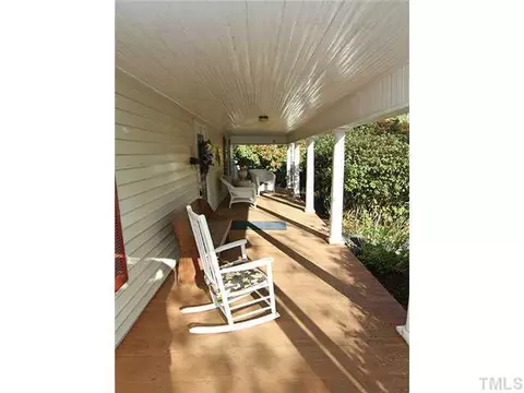 115 W Juniper Ave, Wake Forest, NC 27587 photo 2